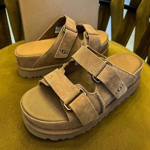 סנדלי האג | כפכפי האג UGG Goldenstar Hi Slide Sand