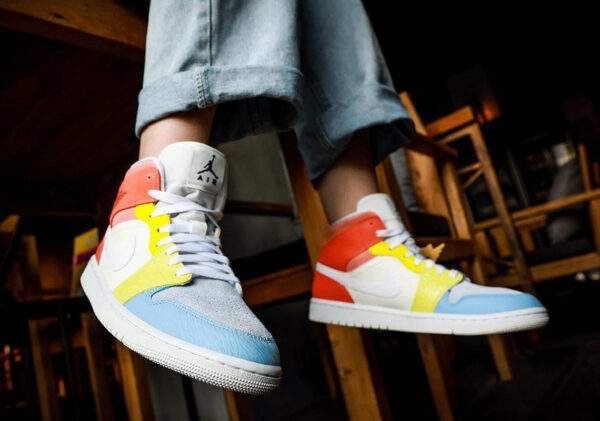 נעלי נייק אייר ג'ורדן | nike air jordan 1 mid to my first coach