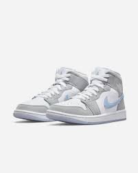 נעלי נייק אייר ג'ורדן | Nike Air Jordan 1 Mid Wolf Grey