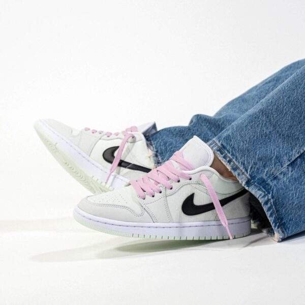 נעלי נייק אייר ג'ורדן | Nike Air jordan 1 Low SE Barely Green