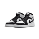 נעלי נייק אייר ג'ורדן | Nike Air Jordan 1 Mid Diamond