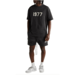 מכנסי Fear Of God Essentials Shorts 1977
