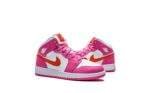 נעלי נייק אייר ג'ורדן | Air Jordan 1 Mid Pinksicle