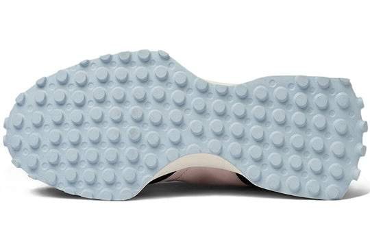 נעלי ניו באלאנס | New Balance Wmns 327 'Black White'