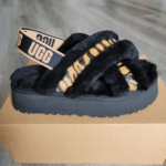 נעלי האג | מגפי האג UGG Women's Disco Cross Tiger Print