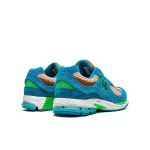 נעלי ניו באלאנס | New Balance x Salehe Bembury 2002R sneakers