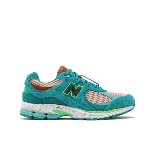 נעלי ניו באלאנס | New Balance x Salehe Bembury 2002R sneakers