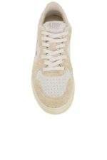 נעלי Autry Medalist Low Sneaker Ecru