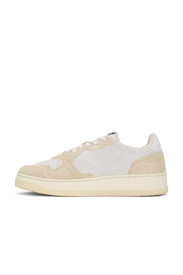נעלי Autry Medalist Low Sneaker Ecru