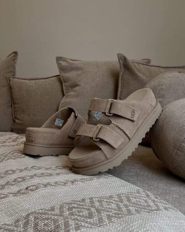 סנדלי האג | כפכפי האג UGG Goldenstar Hi Slide Seal