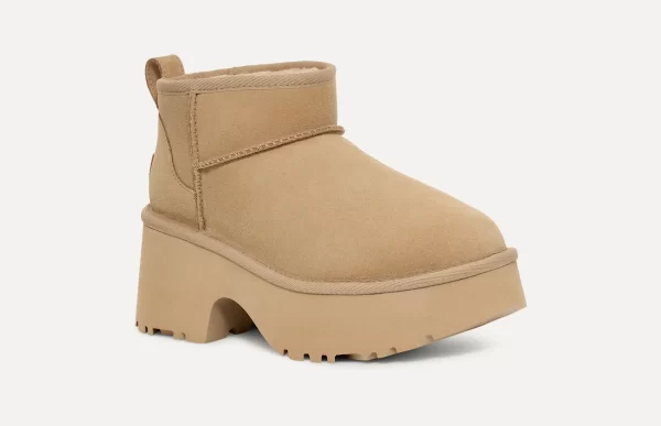 נעלי האג | מגפי האג פלטפורמה עקב UGG Women's Classic Ultra Mini New Heights Mustard Seed