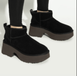 נעלי האג | מגפי האג פלטפורמה עקב UGG Women's Classic Ultra Mini New Heights Black
