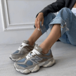 נעלי ניו באלאנס | New Balance 9060 Cherry Blossom Pack – Mushroom