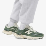 נעלי ניו באלאנס | New Balance 9060 Green Suede