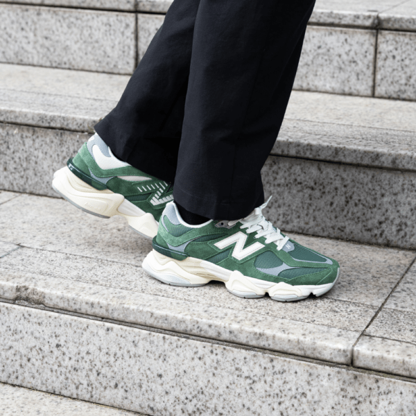 נעלי ניו באלאנס | New Balance 9060 Green Suede