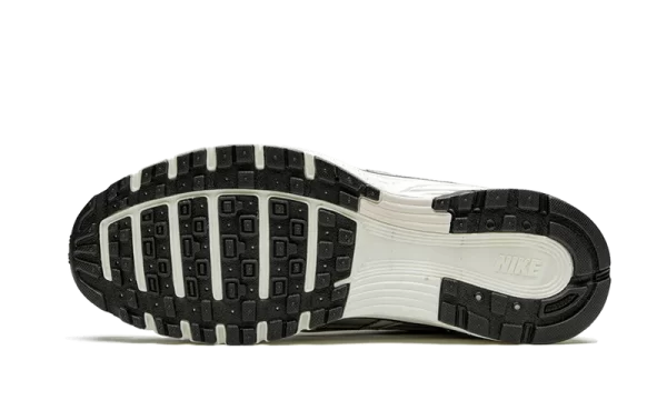 נעלי נייק | P-6000 Metallic Silver