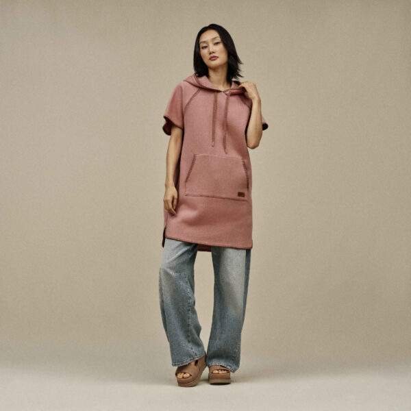 סנדלי האג | כפכפי האג UGG Women's Goldenstar Hi Chestnut