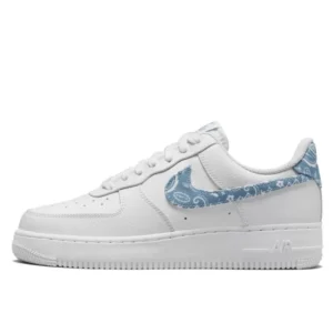 נעלי נייק | Nike Air Force 1 Low '07 Essential White Worn Blue Paisley