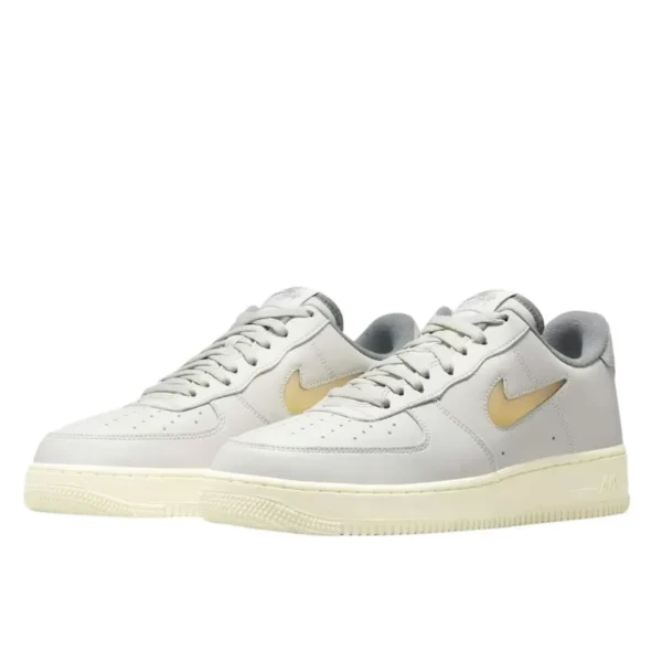 נעלי נייק | Nike Air Force 1 Low '07 Jewel Light Bone Coconut Milk