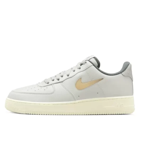 נעלי נייק | Nike Air Force 1 Low '07 Jewel Light Bone Coconut Milk