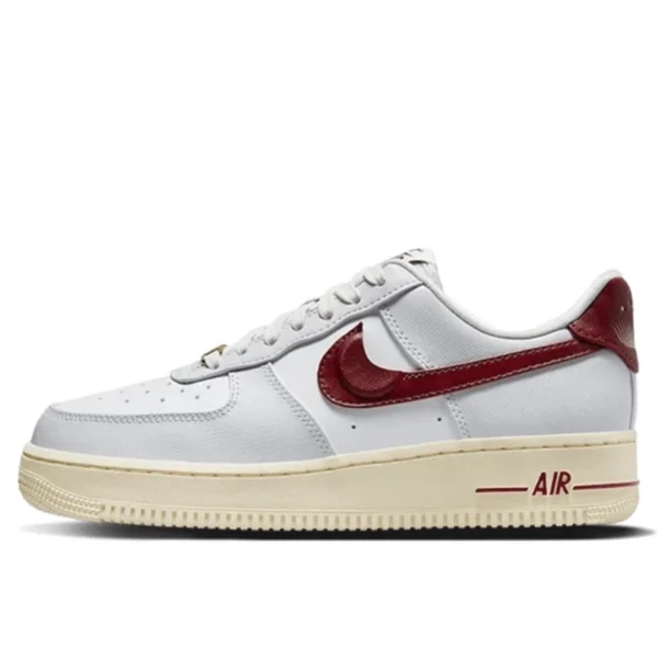 נעלי נייק | Nike Air Force 1 Low Just Do It Hangtag