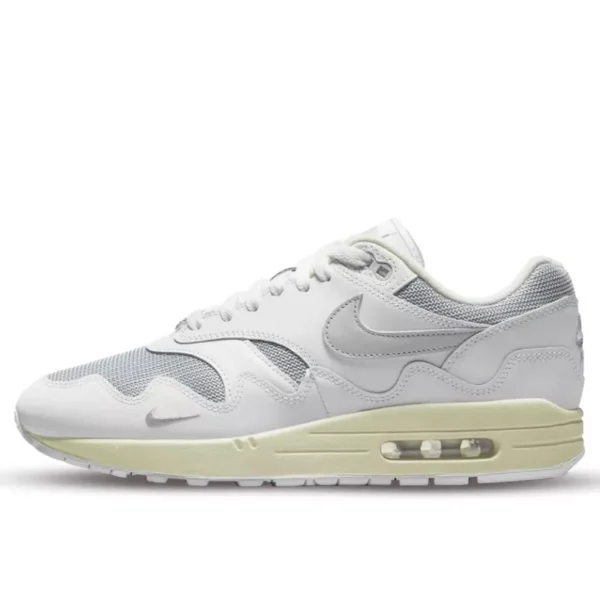 נעלי נייק | Nike Air Max 1 Patta White Grey