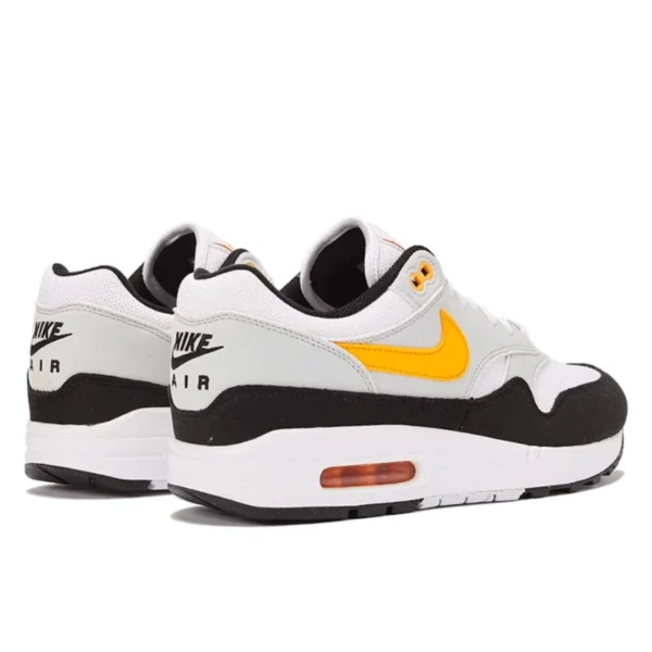 נעלי נייק | Nike Air Max 1 White University Gold