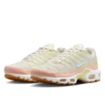 נעלי נייק | Nike Air Max Plus Crimson Tint