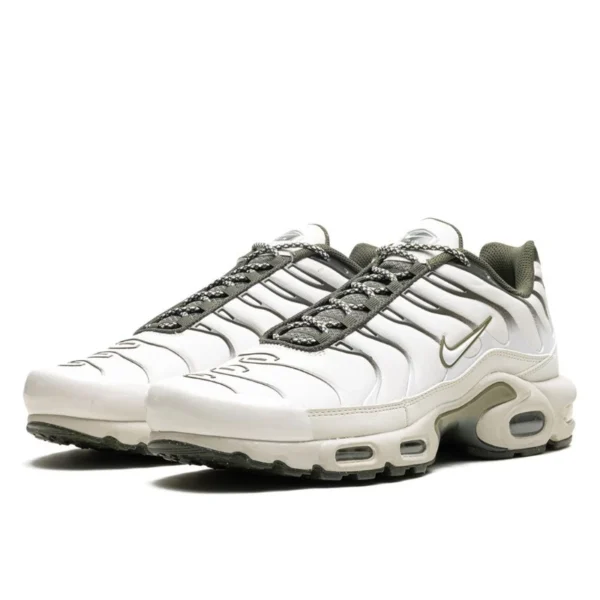 נעלי נייק | Nike Air Max Plus Light Bone