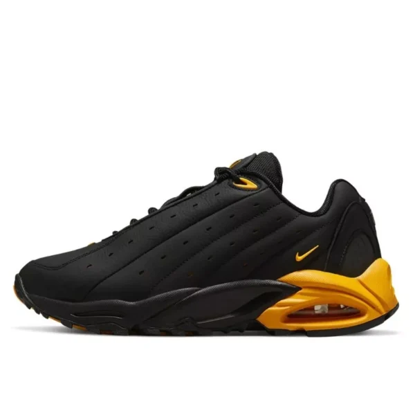 נעלי נייק | Nike Hot Step Air Terra Drake NOCTA Black University Gold