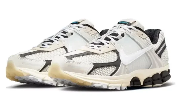 נעלי נייק | Nike Vomero 5 Supersonic Light Bone Black