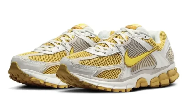 נעלי נייק | Nike Zoom Vomero 5 Bronzine