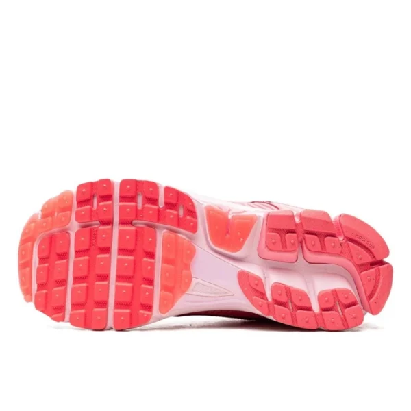 נעלי נייק | Nike Zoom Vomero 5 Coral Chalk Hot Punch