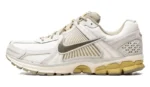 נעלי נייק | Nike Zoom Vomero 5 Light Bone Medium Olive