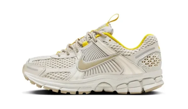 נעלי נייק | Nike Zoom Vomero 5 Light Bone Yellow