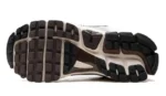 נעלי נייק | Nike Zoom Vomero 5 Phantom