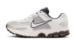 נעלי נייק | Nike Zoom Vomero 5 Phantom