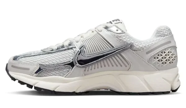 נעלי נייק | Nike Zoom Vomero 5 Photon Dust Metallic Silver