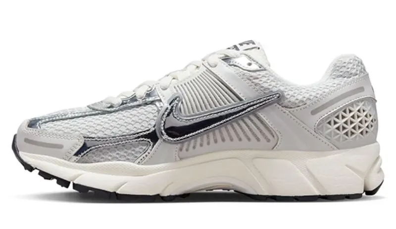 Nike-zoom-vomero-5-photon-dust-metallic-silver (2)