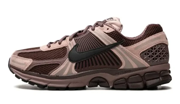 נעלי נייק | Nike Zoom Vomero 5 Plum Eclipse