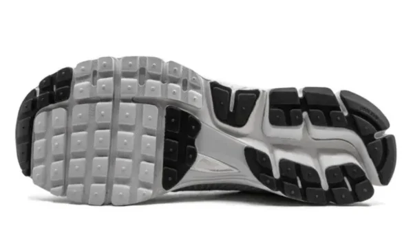 נעלי נייק | Nike Zoom Vomero 5 SP Vast Grey