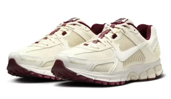 נעלי נייק | Nike Zoom Vomero 5 Valentine's Day
