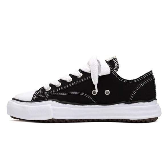 מייסון מיהרה יאסוהירו | Maison Mihara Yasuhiro Peterson Canvas Low Black White