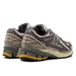 נעלי ניו באלאנס | New Balance 1906R Licorice