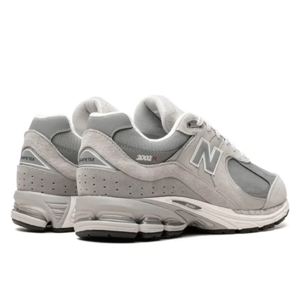 נעלי ניו באלאנס | New Balance 2002R Gore-Tex Concrete