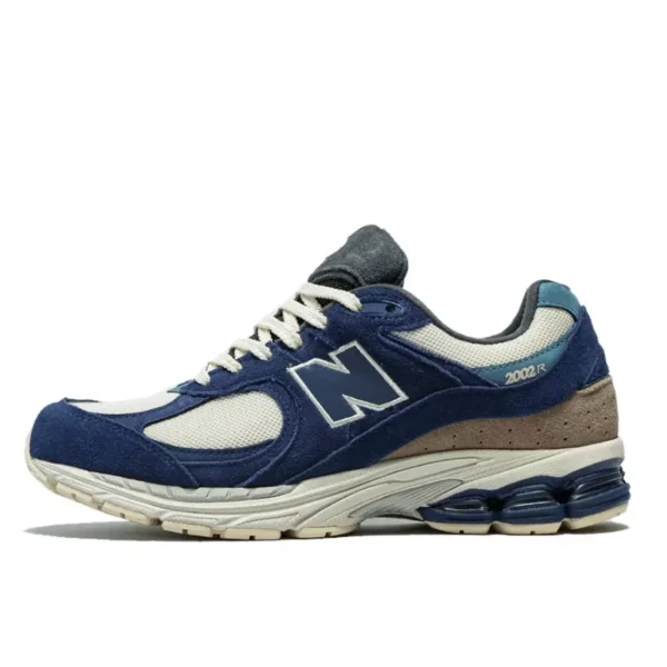 נעלי ניו באלאנס | New Balance 2002R Navy Cream