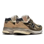 נעלי ניו באלאנס | New Balance 990 v3 Made In USA Green Cream