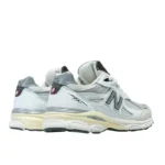 נעלי ניו באלאנס | New Balance 990 V3 MiUSA Teddy Santis Sea Salt