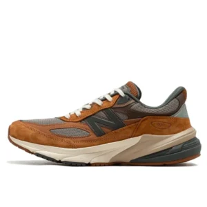 נעלי ניו באלאנס | New Balance 990 V6 Carhartt WIP Sculpture Center