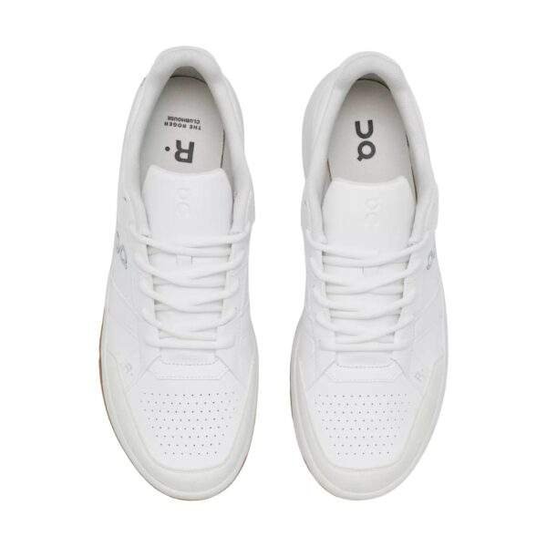 נעלי און קלאוד | On The Roger Clubhouse Pro Tennis Shoes White/Ivory